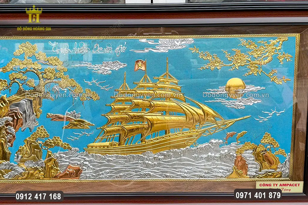 H&igrave;nh ảnh con thuyền trở theo t&agrave;i lộc, may mắn v&agrave;o nh&agrave;